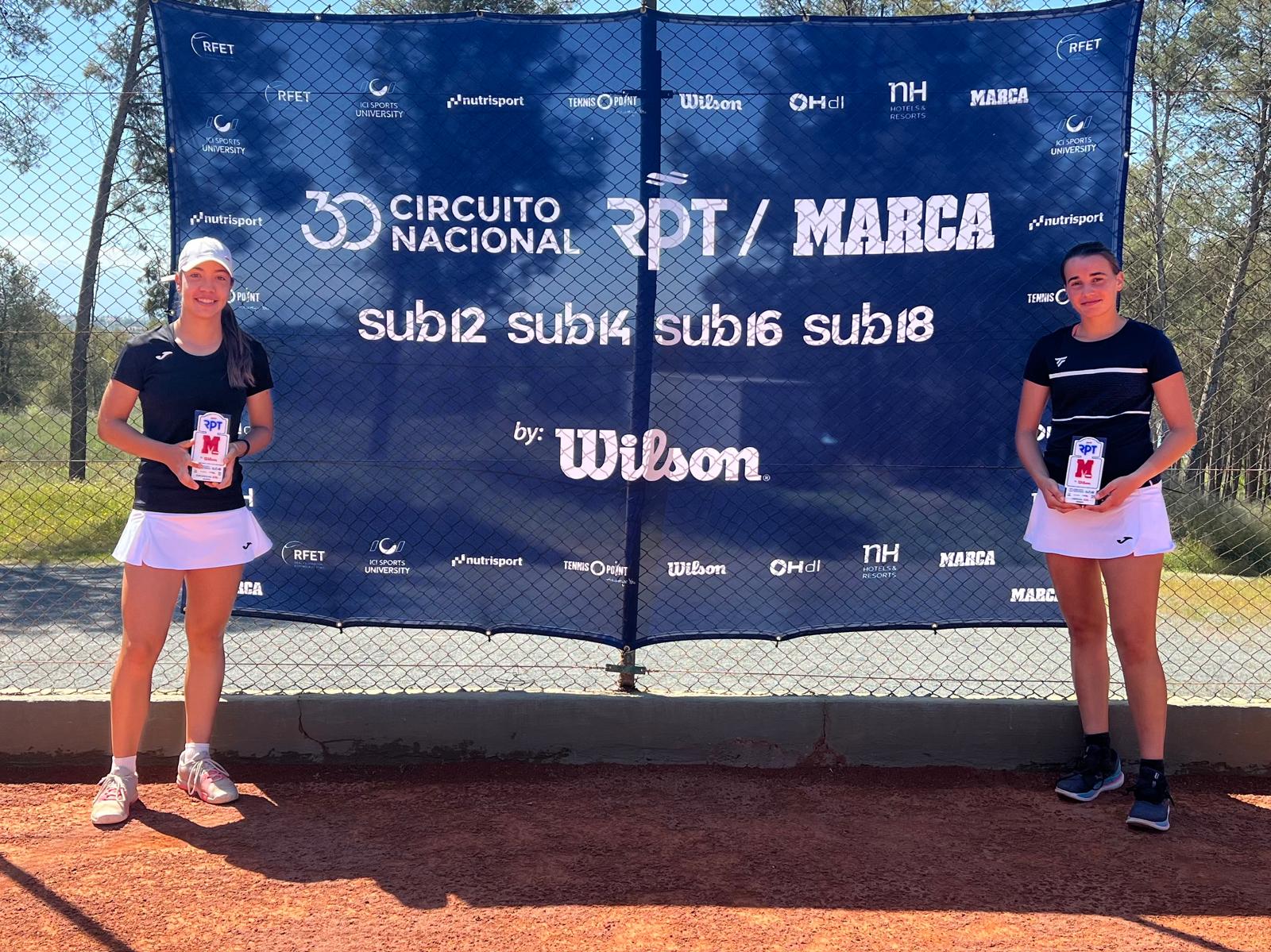 Champion et finaliste junior en bas