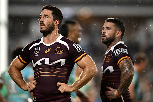 Ben Hunt et Adam Reynolds des Broncos.