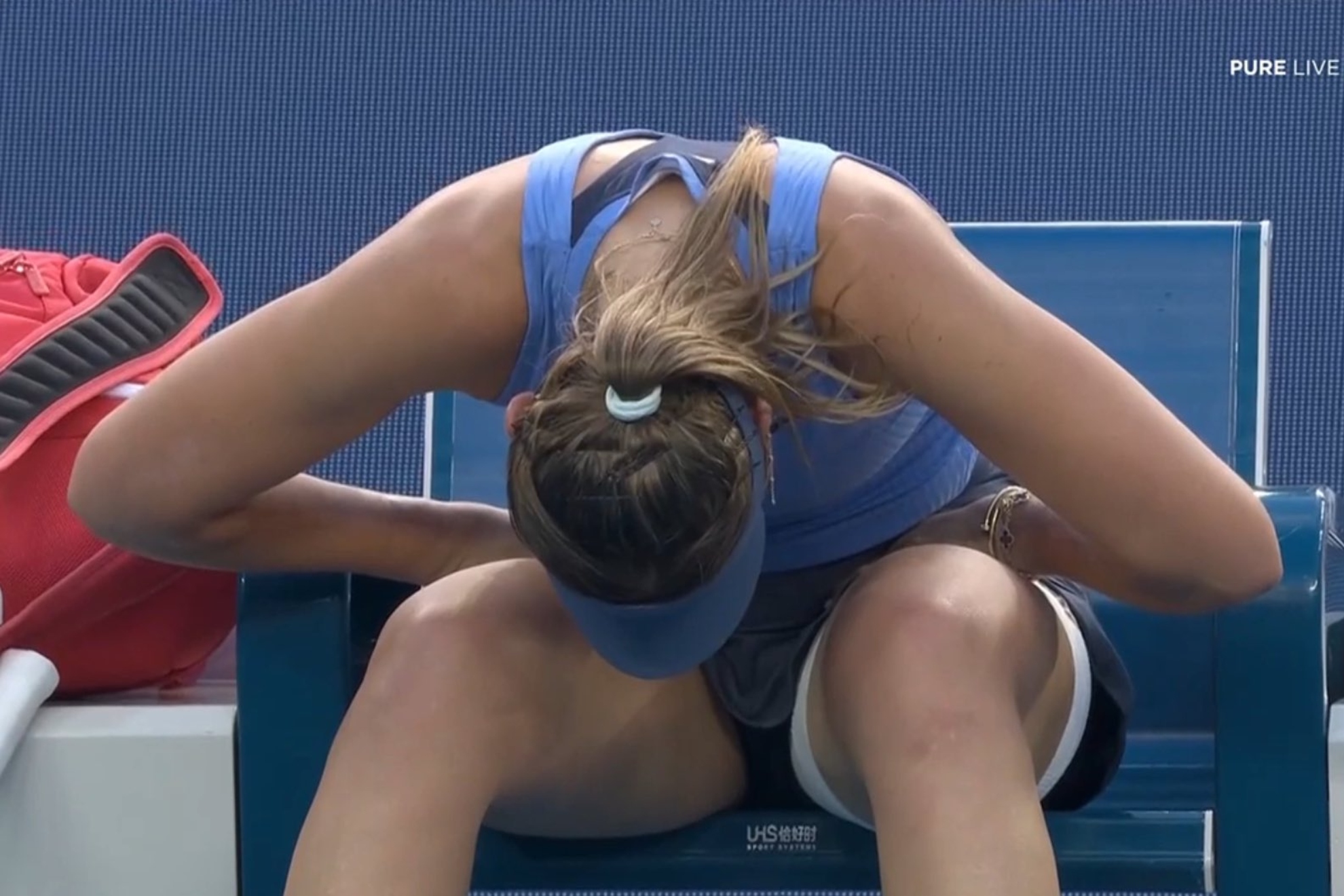 Badosa Pain Gestures in the Gear Chair.