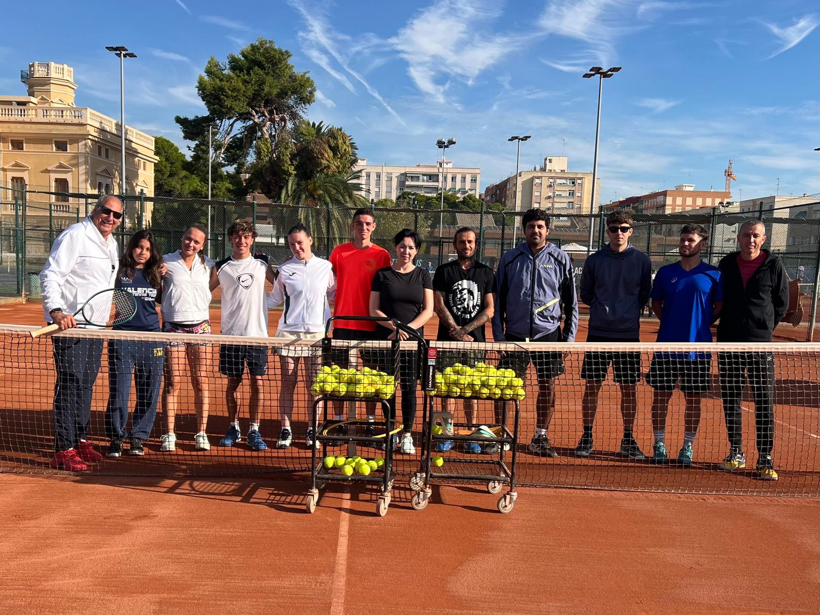 Cours pour les entraîneurs de tennis du registre de tennis professionnel