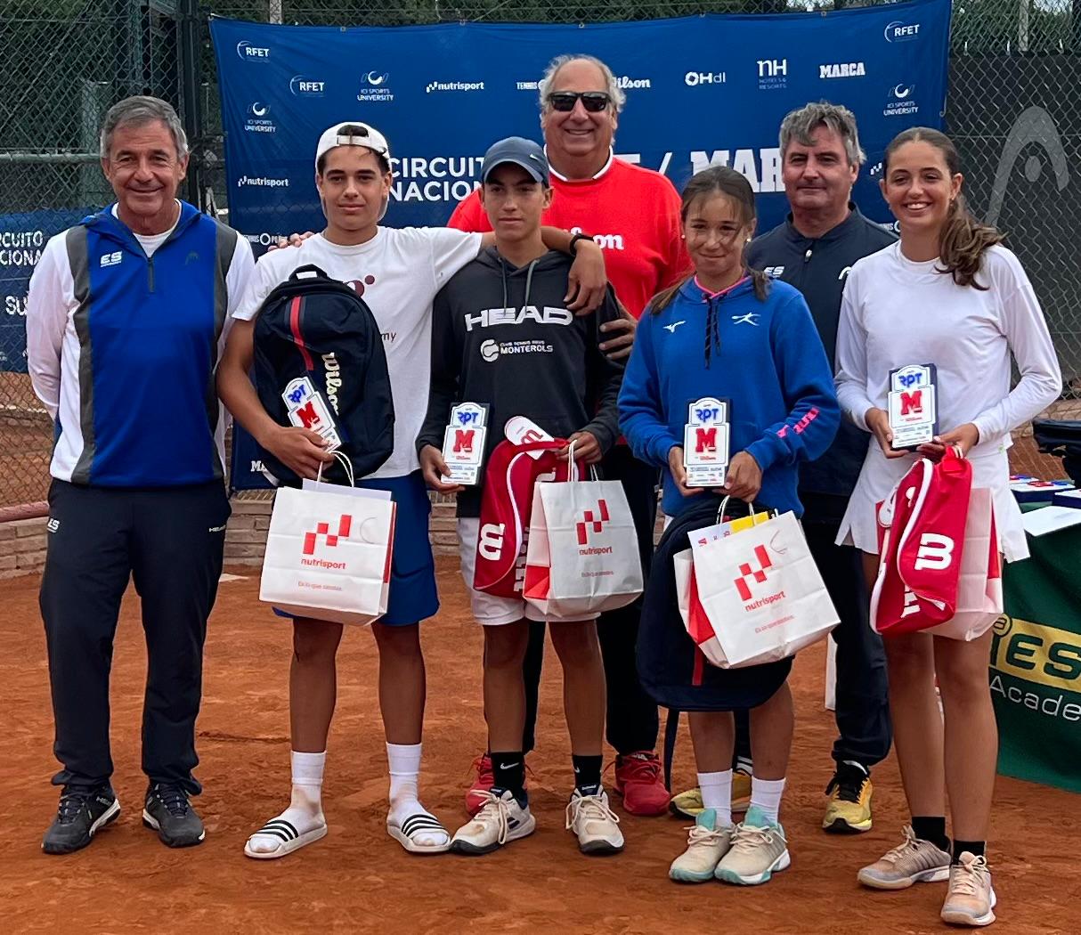 champions et finalistes de moins de 14 ans