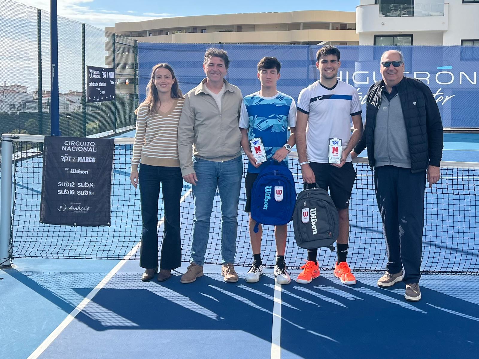 Champion et Finaliste Sub18 au Centre de Tennis Higuerón du RPT - Marca by Wilson