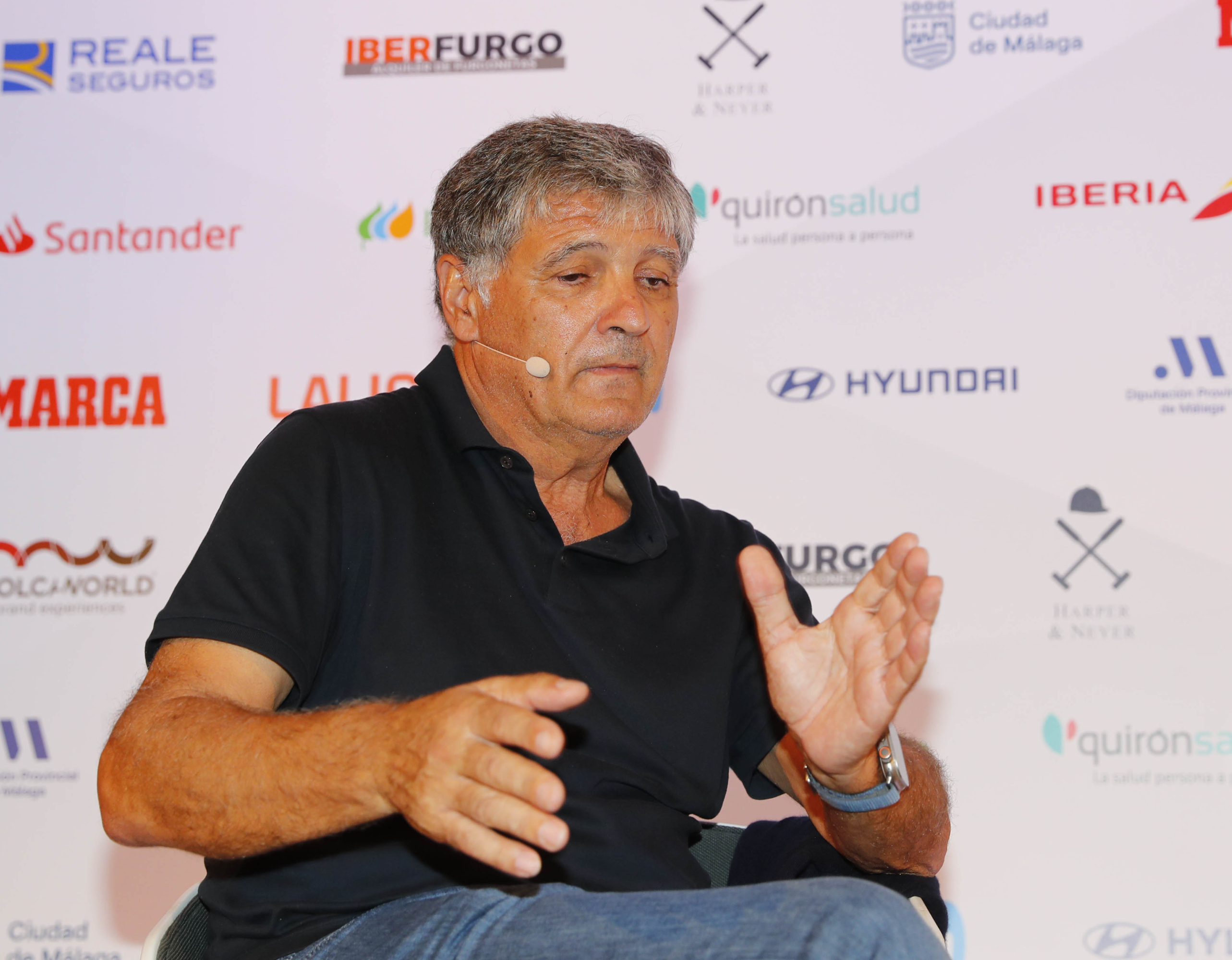 Toni Nadal insiste sur un changement pour révolutionner le tennis : "Il faut jouer avec une raquette plus petite"